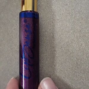 Senegence moisturizing lip gloss, galaxy glitter in color, new in pkg